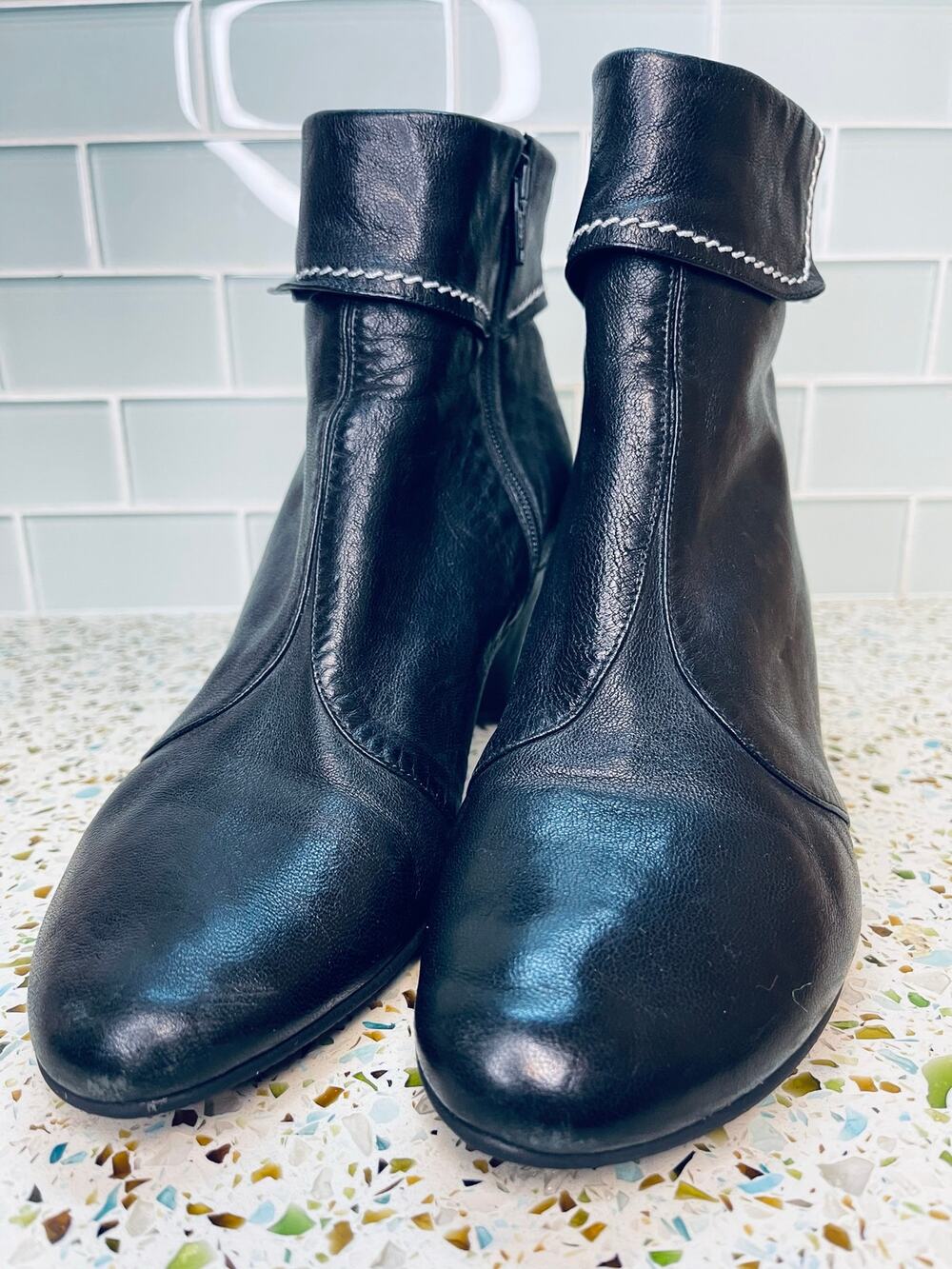 Biala Made in Italy Black Leather Kitten Wedge Ankle Boots 7